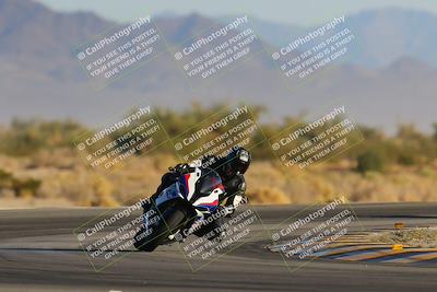 media/Dec-09-2023-SoCal Trackdays (Sat) [[76a8ac2686]]/Turn 15 Set 1 (230pm)/